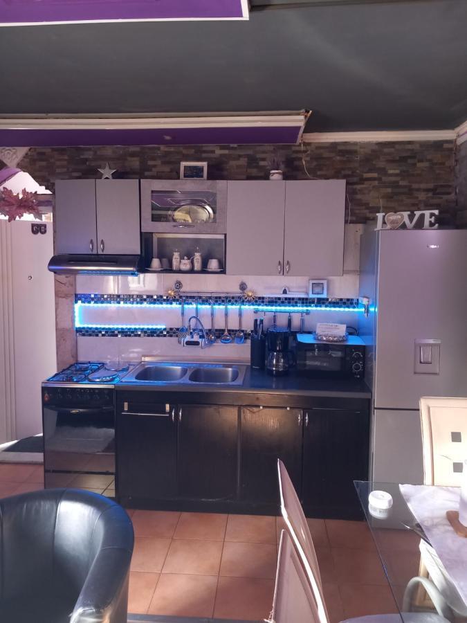 S-Type Apartment In The Center Split Extérieur photo